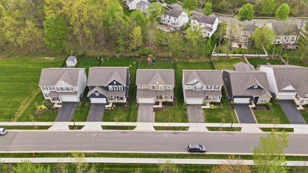 Photo of 6173 Jadwinn Drive, Westerville, OH 43081 (MLS # 226013963)