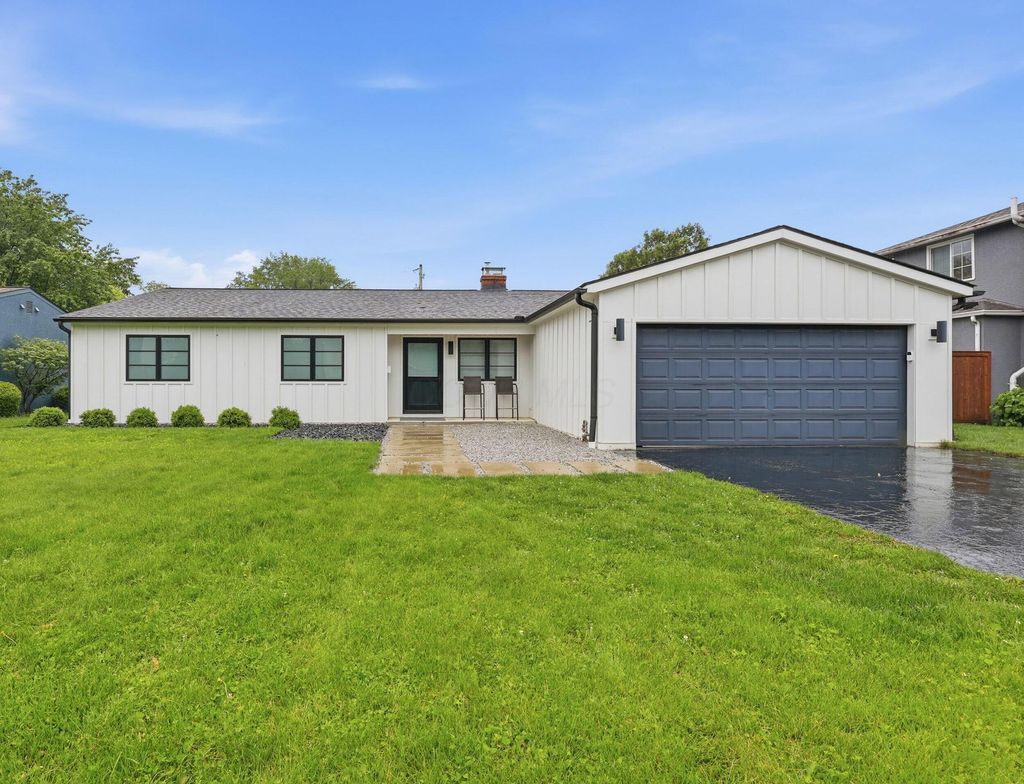 Photo of 2684 Westmont Boulevard, Columbus, OH 43221 (MLS # 226018537)