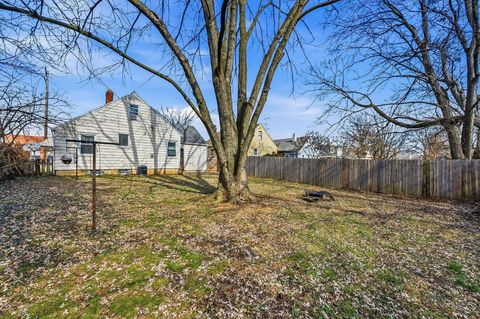 Tiny photo for 925 Kinnear Road, Columbus, OH 43212 (MLS # 226005249)