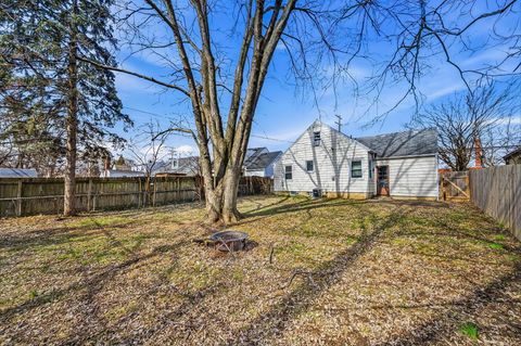Tiny photo for 925 Kinnear Road, Columbus, OH 43212 (MLS # 226005249)