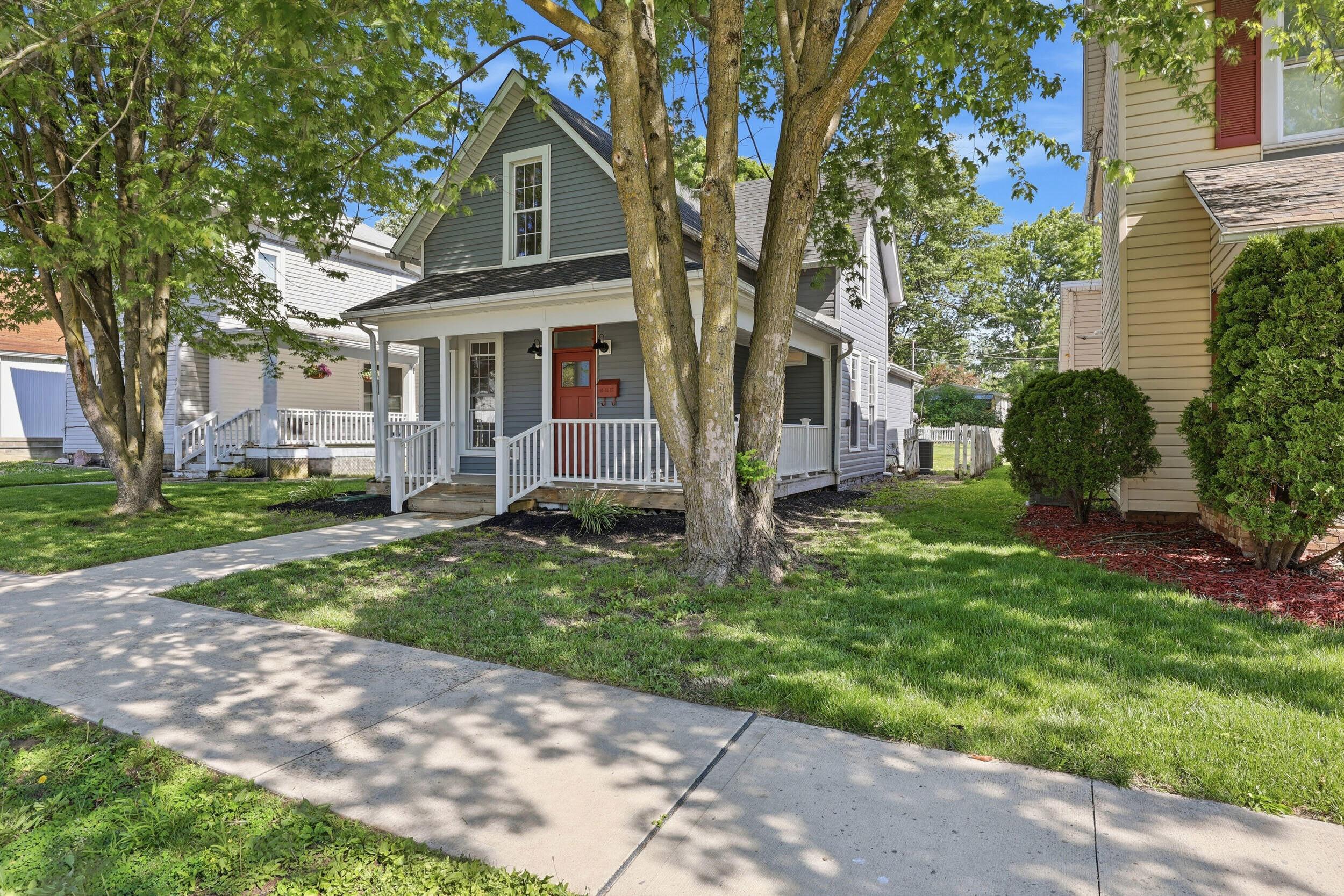 240 W 3rd Street