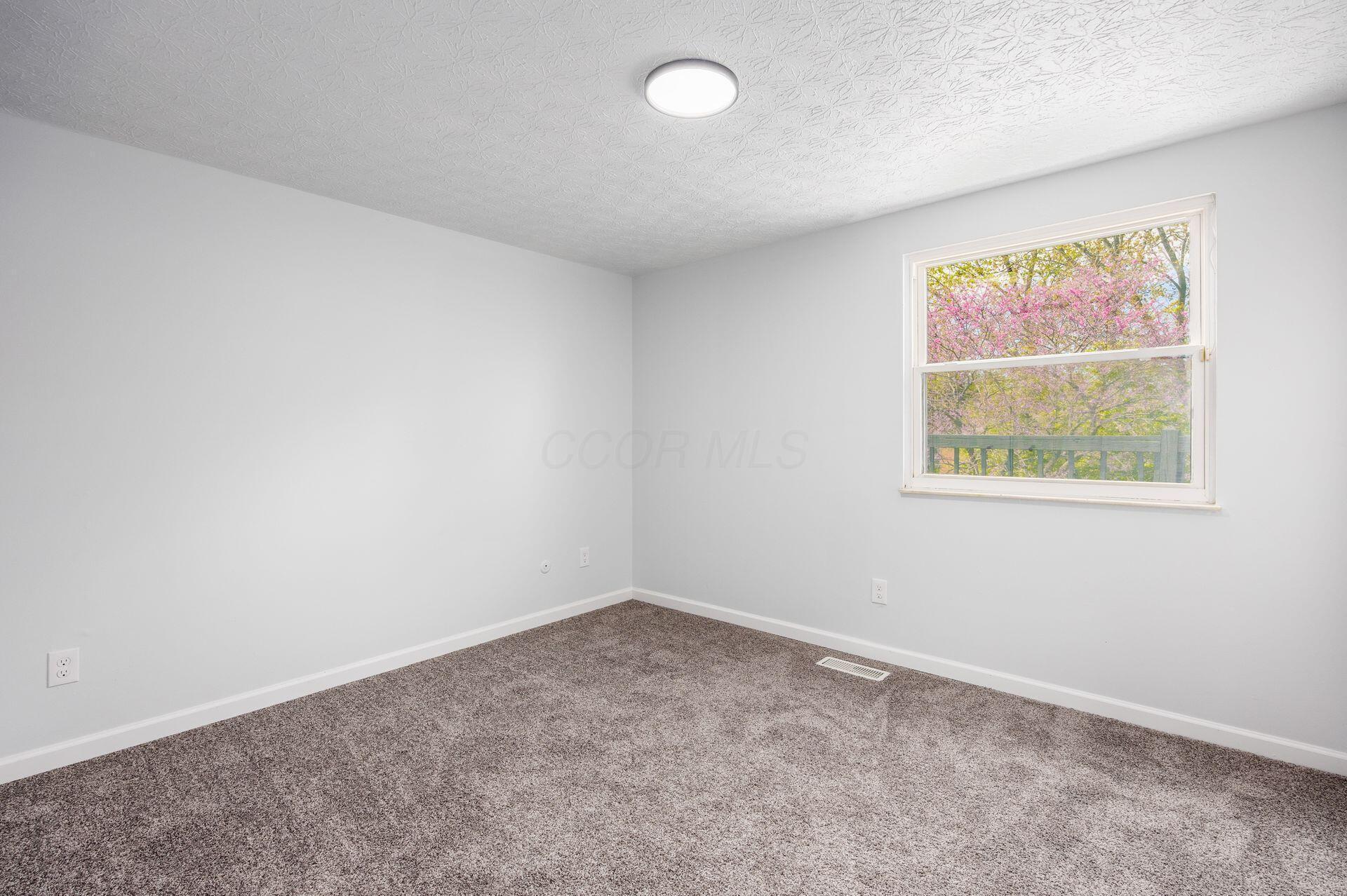 5930 Parkglen Road, Galloway, Ohio image 18