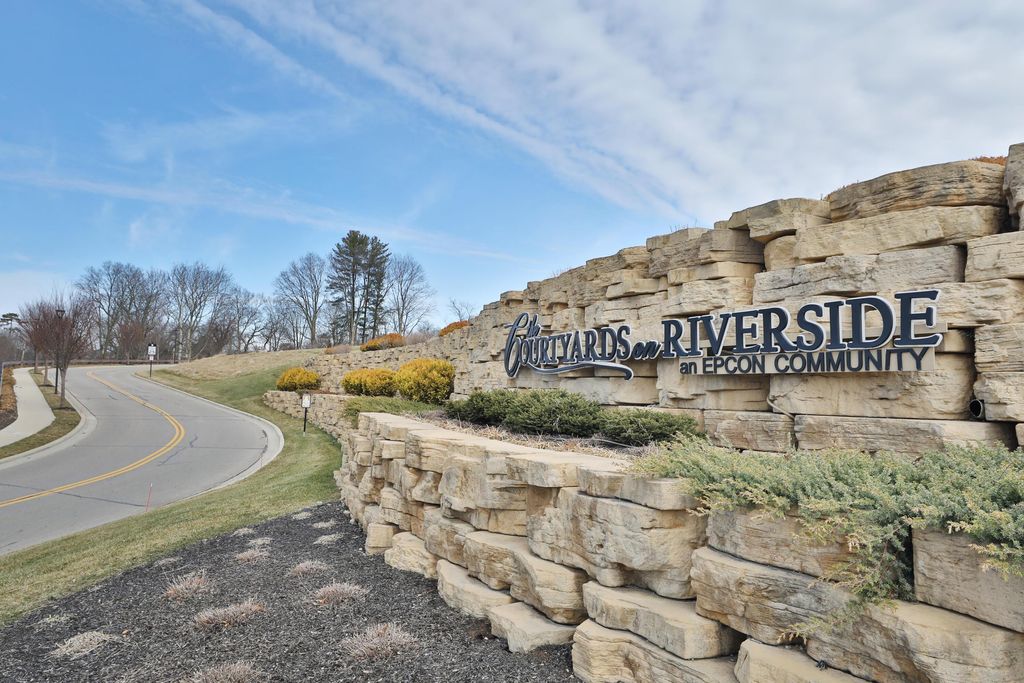 Photo of 6187 Water Bank Street, Dublin, OH 43017 (MLS # 226005706)