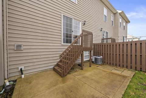 Tiny photo for 6242 Needletail Road 33 #33, Columbus, OH 43230 (MLS # 226007018)