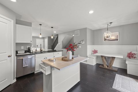 Tiny photo for 6242 Needletail Road 33 #33, Columbus, OH 43230 (MLS # 226007018)