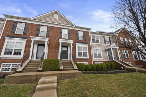 Tiny photo for 6242 Needletail Road 33 #33, Columbus, OH 43230 (MLS # 226007018)