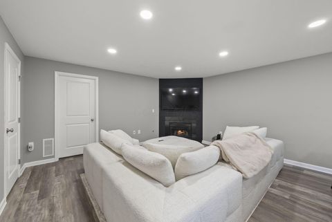 Tiny photo for 6242 Needletail Road 33 #33, Columbus, OH 43230 (MLS # 226007018)