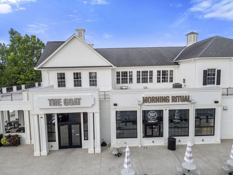 Tiny photo for 6242 Needletail Road 33 #33, Columbus, OH 43230 (MLS # 226007018)