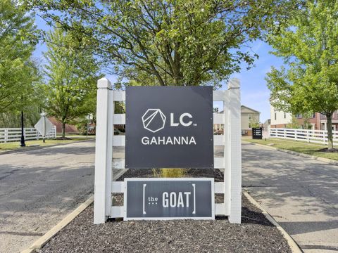 Tiny photo for 6242 Needletail Road 33 #33, Columbus, OH 43230 (MLS # 226007018)