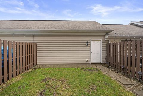 Tiny photo for 6242 Needletail Road 33 #33, Columbus, OH 43230 (MLS # 226007018)