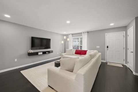 Tiny photo for 6242 Needletail Road 33 #33, Columbus, OH 43230 (MLS # 226007018)