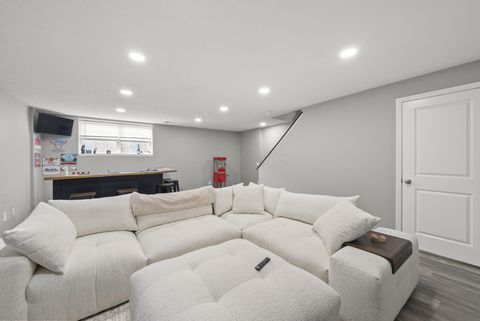 Tiny photo for 6242 Needletail Road 33 #33, Columbus, OH 43230 (MLS # 226007018)