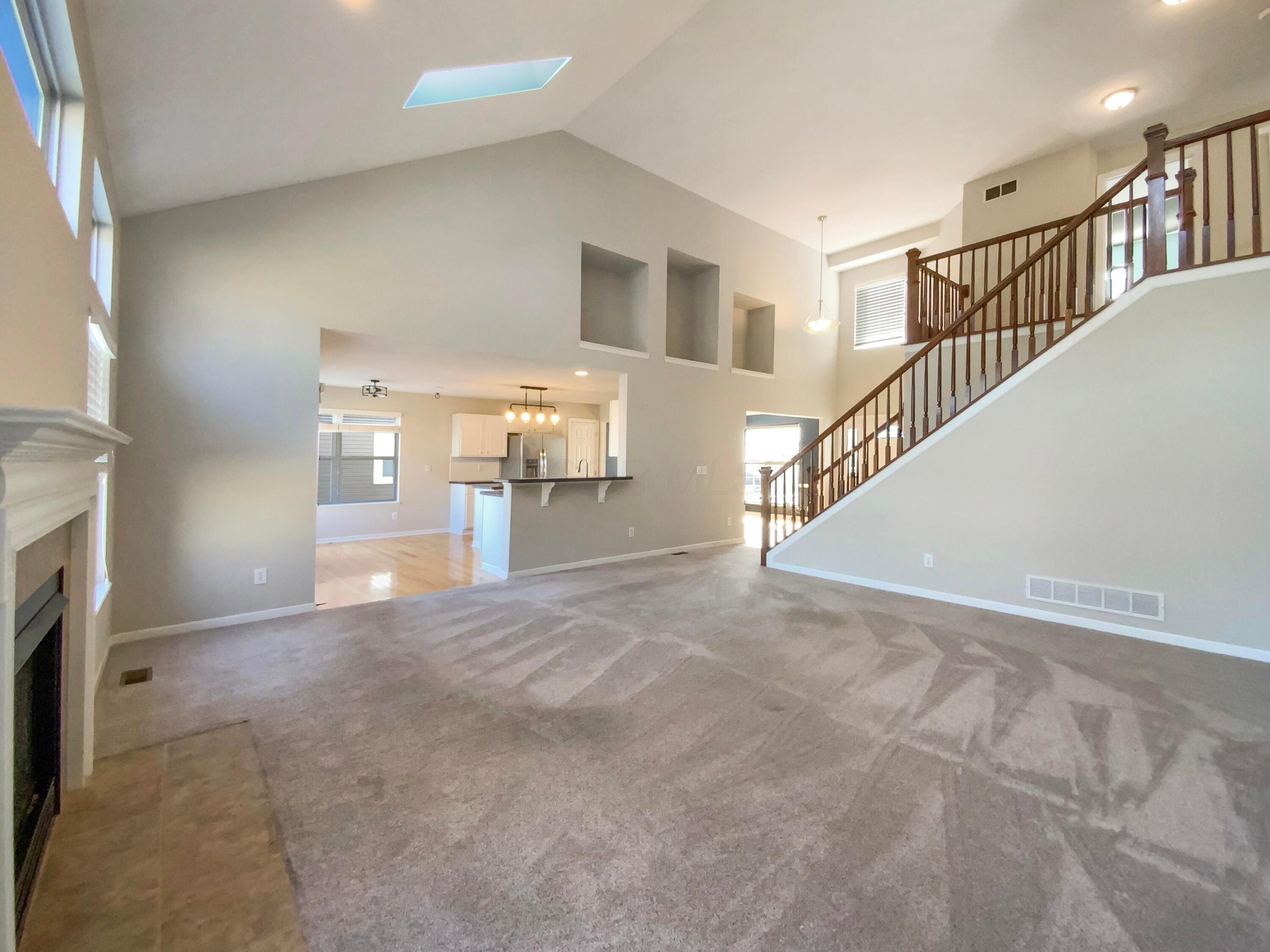 730 Streamwater Drive, Blacklick, Ohio image 3