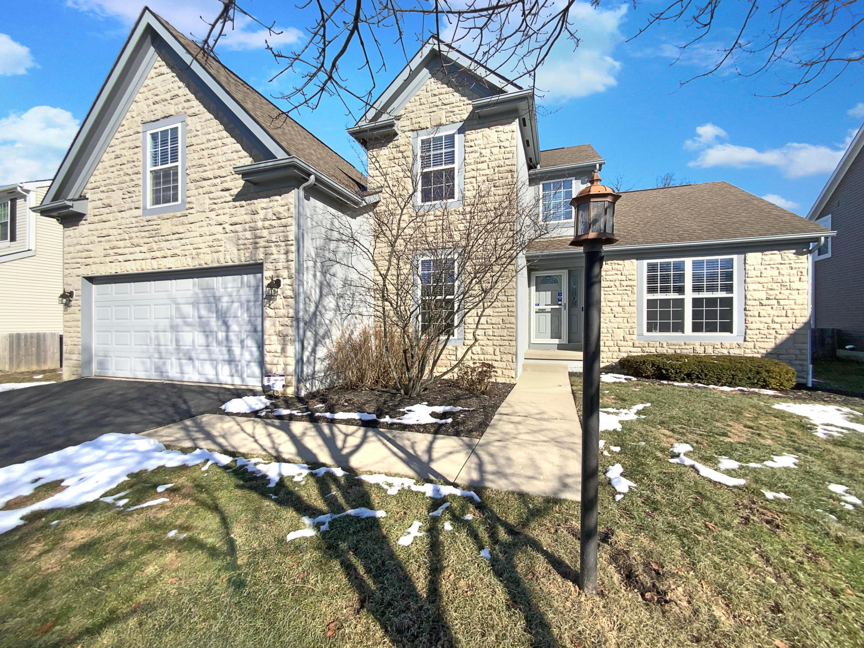 730 Streamwater Drive, Blacklick, Ohio image 1