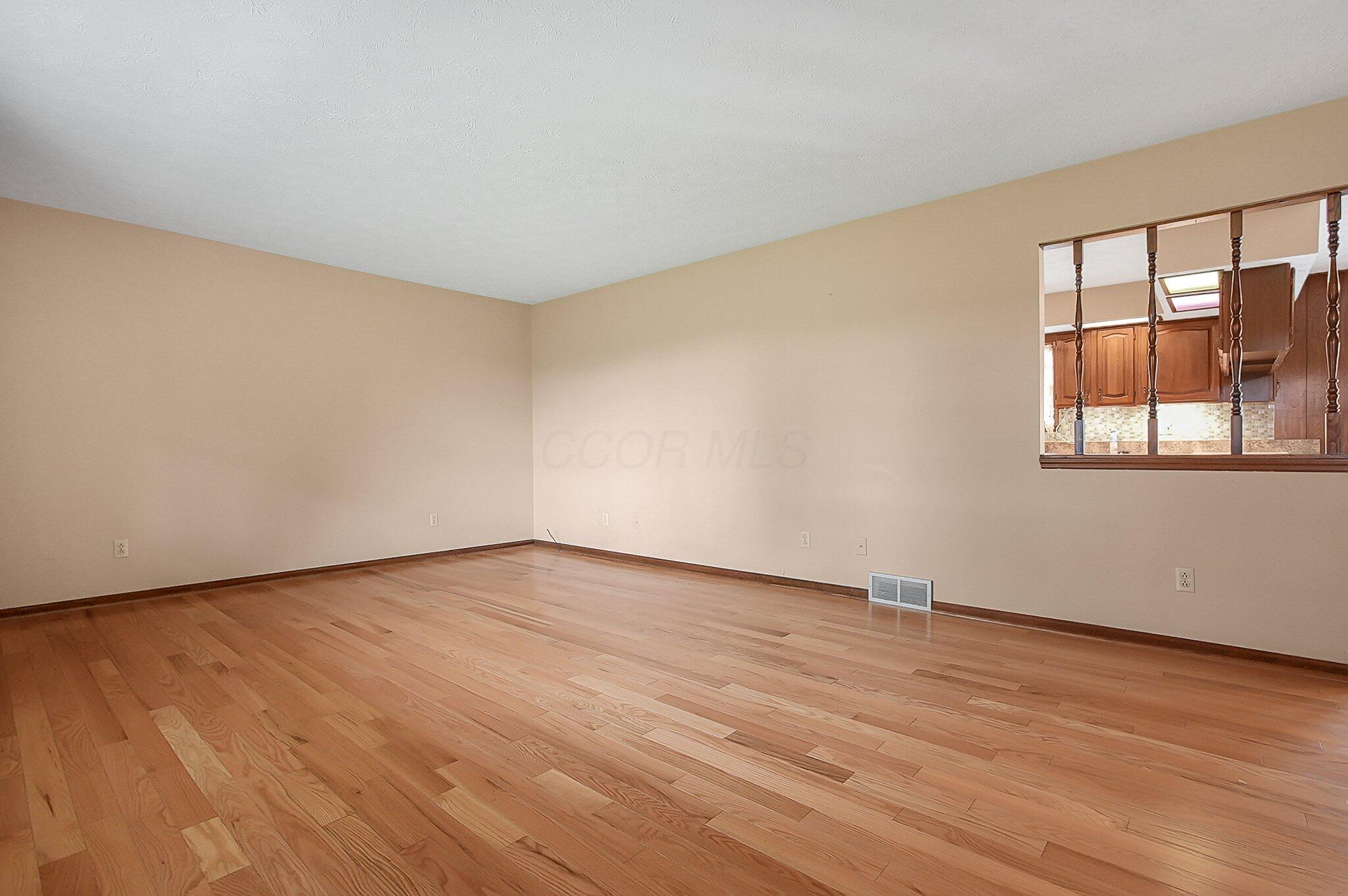 1402 Stoutsville Pike, Circleville, Ohio image 7