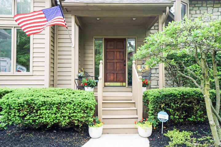 532 Woodview Road, Westerville, Ohio image 2