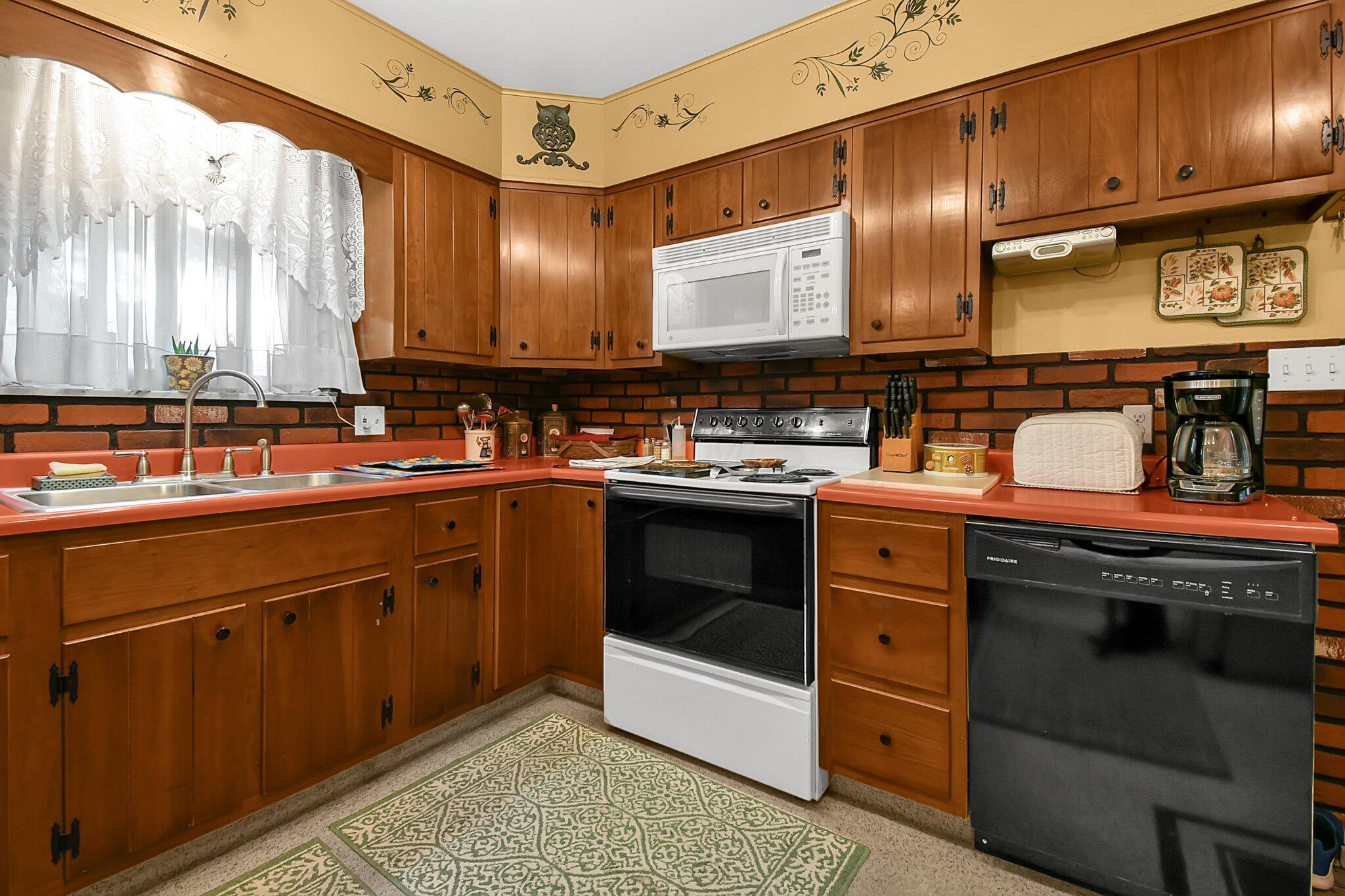 2116 Dunzweiler Drive, Zanesville, Ohio image 10