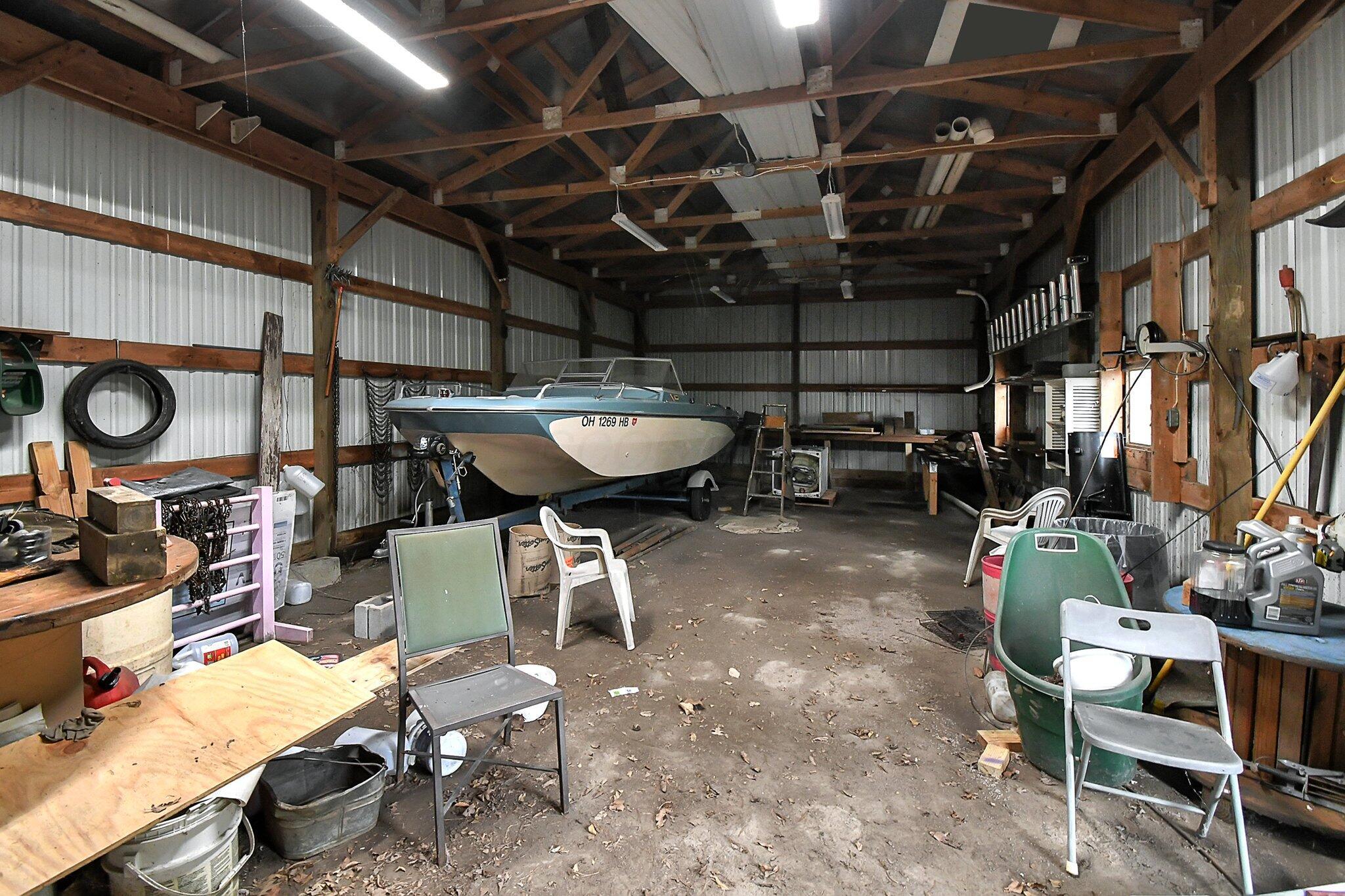 2116 Dunzweiler Drive, Zanesville, Ohio image 32