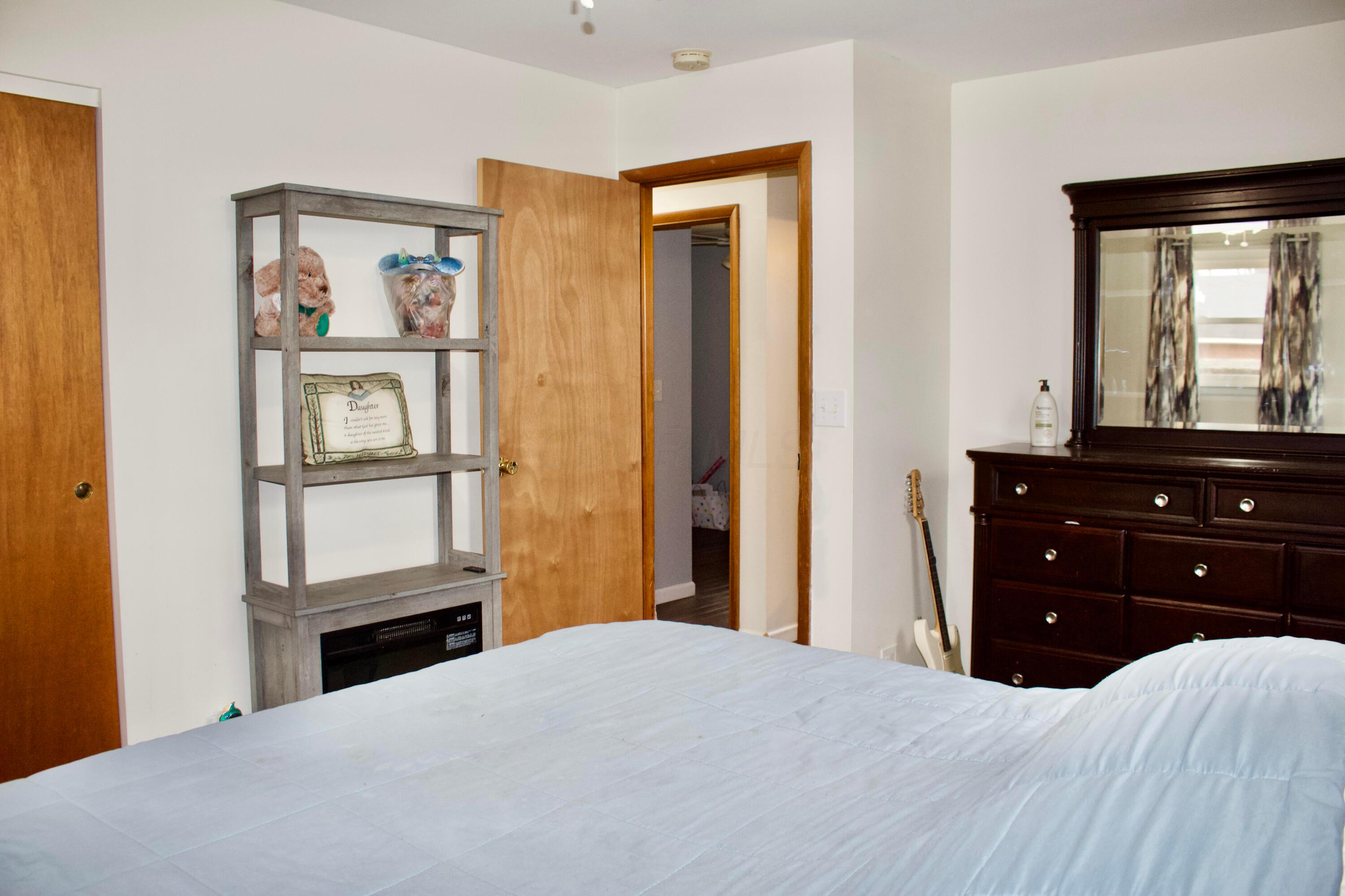 210 Fieldpoint Road, Heath, Ohio image 25
