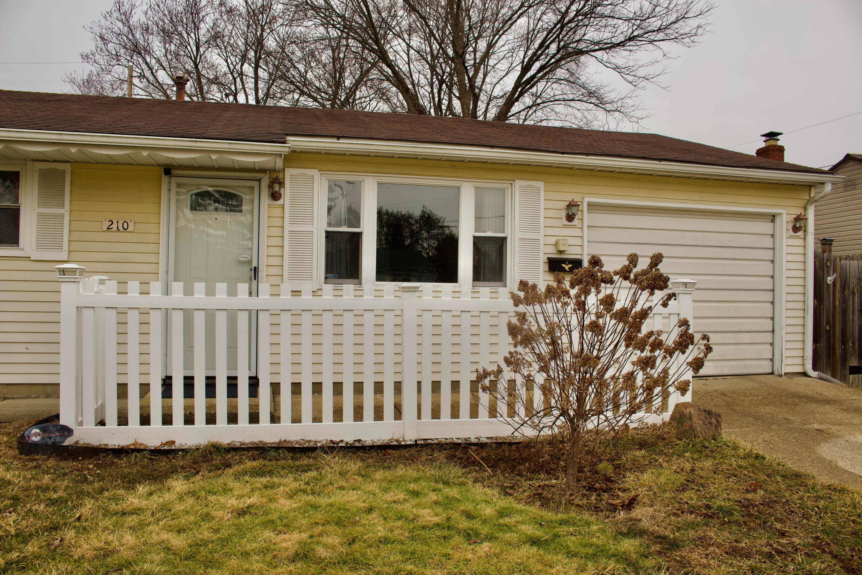 210 Fieldpoint Road, Heath, Ohio image 4