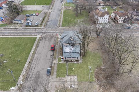 Tiny photo for 302 W Pleasant Street, Springfield, OH 45506 (MLS # 226002370)