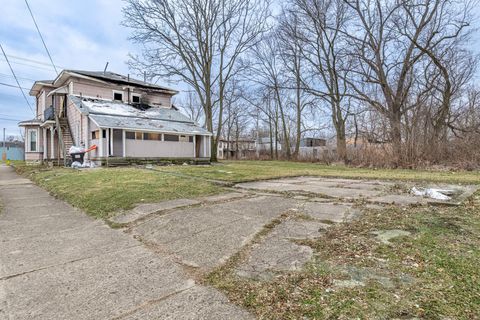 Tiny photo for 302 W Pleasant Street, Springfield, OH 45506 (MLS # 226002370)