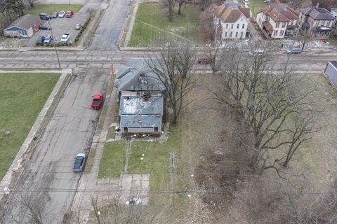 Tiny photo for 302 W Pleasant Street, Springfield, OH 45506 (MLS # 226002370)