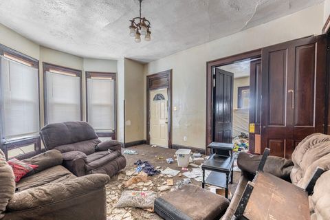 Tiny photo for 302 W Pleasant Street, Springfield, OH 45506 (MLS # 226002370)