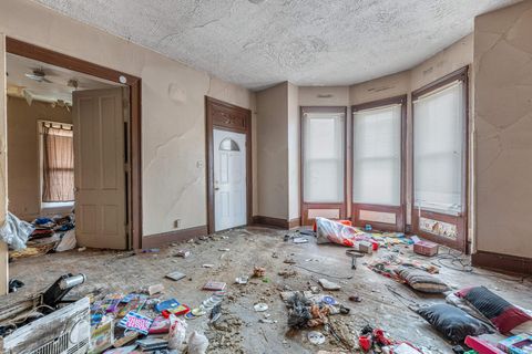 Tiny photo for 302 W Pleasant Street, Springfield, OH 45506 (MLS # 226002370)