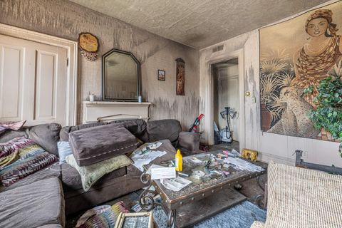 Tiny photo for 302 W Pleasant Street, Springfield, OH 45506 (MLS # 226002370)