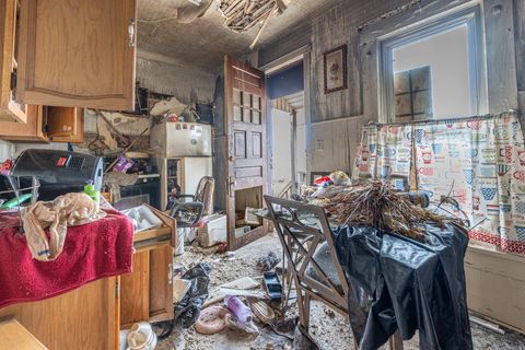 Tiny photo for 302 W Pleasant Street, Springfield, OH 45506 (MLS # 226002370)