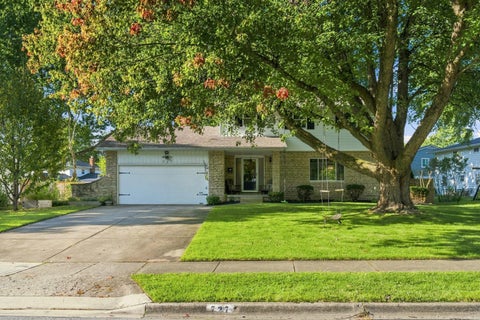 Tiny photo for 727 Old Coach Road, Westerville, OH 43081 (MLS # 226032806)