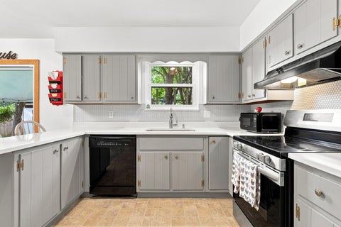 Tiny photo for 727 Old Coach Road, Westerville, OH 43081 (MLS # 226032806)
