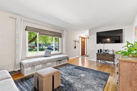 Tiny photo for 727 Old Coach Road, Westerville, OH 43081 (MLS # 226032806)