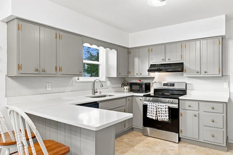Tiny photo for 727 Old Coach Road, Westerville, OH 43081 (MLS # 226032806)