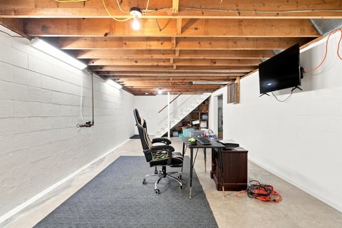 Tiny photo for 727 Old Coach Road, Westerville, OH 43081 (MLS # 226032806)