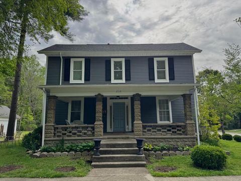 Photo of 232 S Pearl Street, Granville, OH 43023 (MLS # 226015361)
