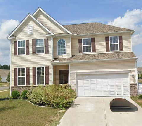 Photo of 178 Old Bay Drive, Pataskala, OH 43062 (MLS # 226015352)