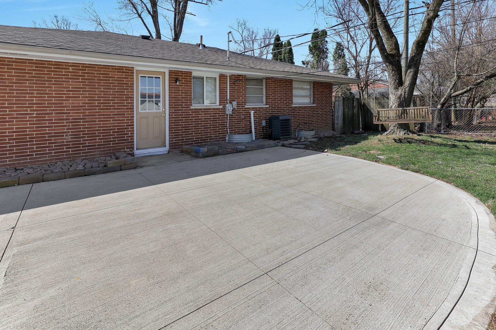 3730 Conway Drive, Columbus, Ohio image 25