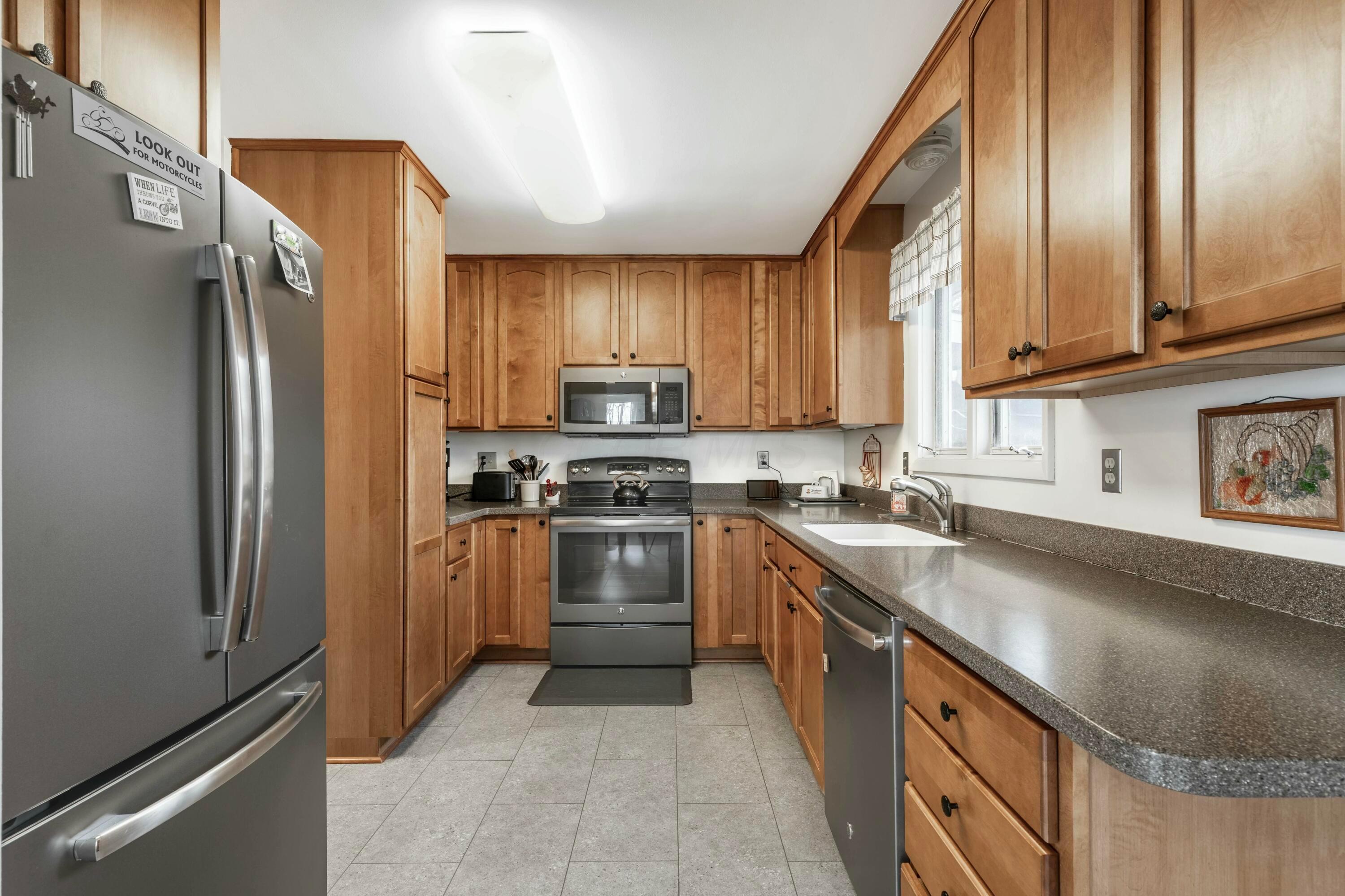1715 Bryn Mawr Circle, Newark, Ohio image 11