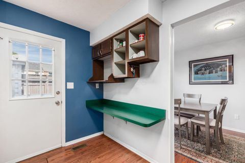 Tiny photo for 452 Pamlico Street 9 #9, Columbus, OH 43228 (MLS # 225039356)