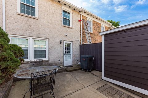 Tiny photo for 452 Pamlico Street 9 #9, Columbus, OH 43228 (MLS # 225039356)