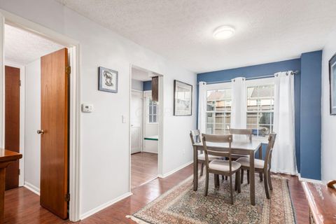 Tiny photo for 452 Pamlico Street 9 #9, Columbus, OH 43228 (MLS # 225039356)