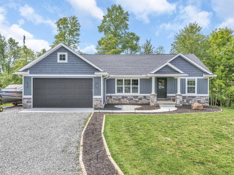 Photo of 66 Penlawn Court, Howard, OH 43028 (MLS # 226030515)