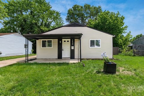 Photo of 3058 Nuway Road, Columbus, OH 43207 (MLS # 226014603)