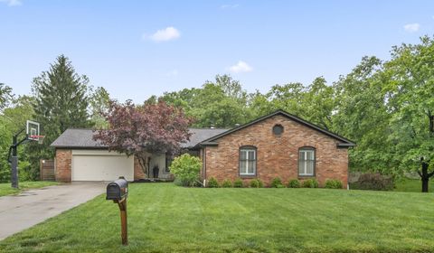 Photo of 945 Stoney Creek Road, Columbus, OH 43235 (MLS # 226018608)