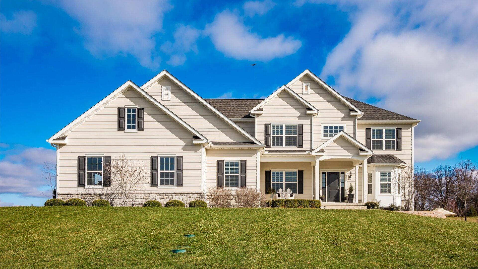 112 Gray Stone Court, Granville, Ohio image 2