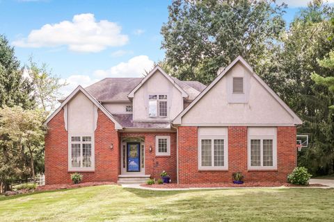 Photo of 153 Forward Pass Road SW, Pataskala, OH 43062 (MLS # 225033041)
