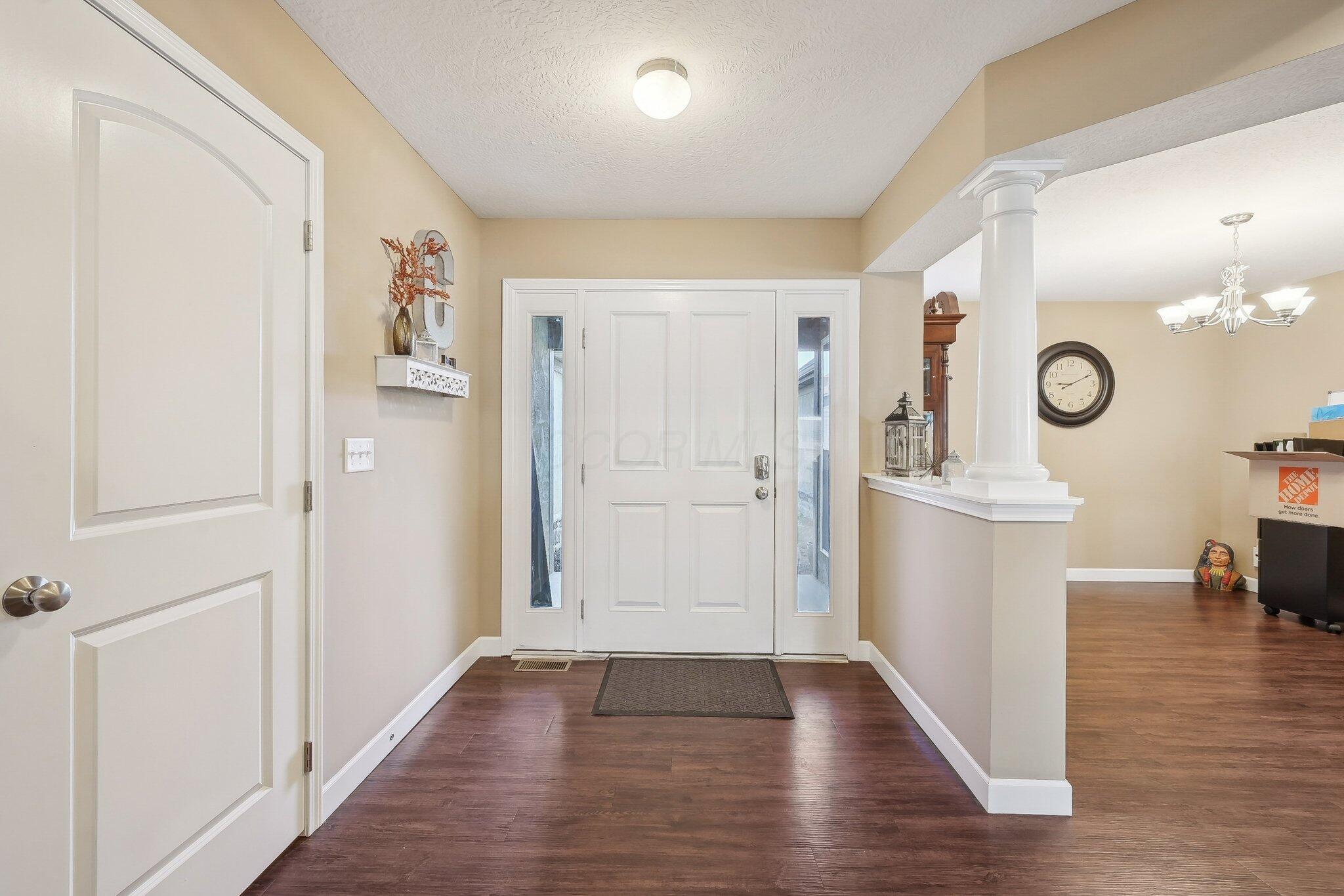 2665 Longridge Way, Grove City, Ohio image 11