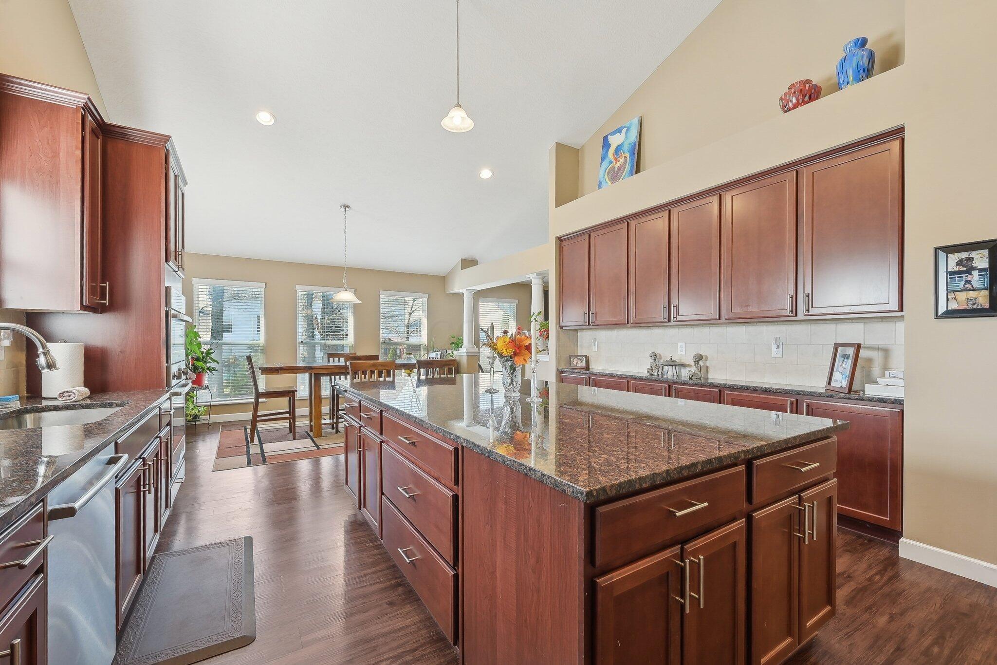2665 Longridge Way, Grove City, Ohio image 36